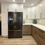 Shaker 800 - Frosty White Kitchen - Uppers Only